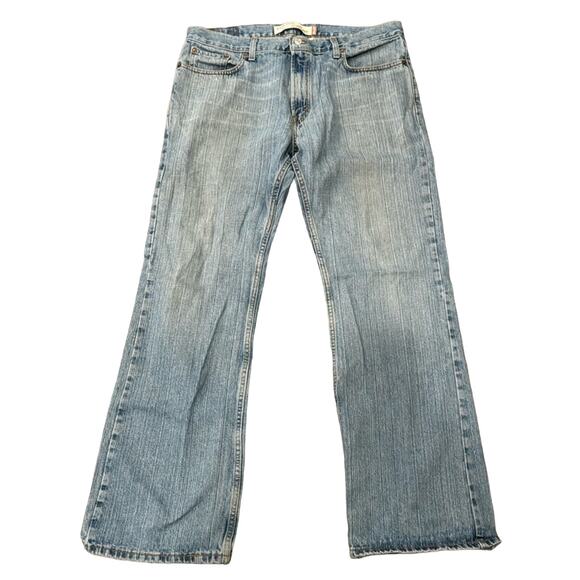 Levi's Men's 527 Low Rise Boot Fit Jean Light Wash Size 36x32 - Picture 2 of 9